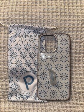 Loopy Case Blue White Floral Phone Case with Loop Grip
